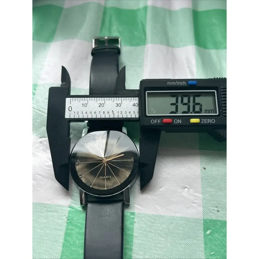 Geometric Crystal Black Band Quartz Watc